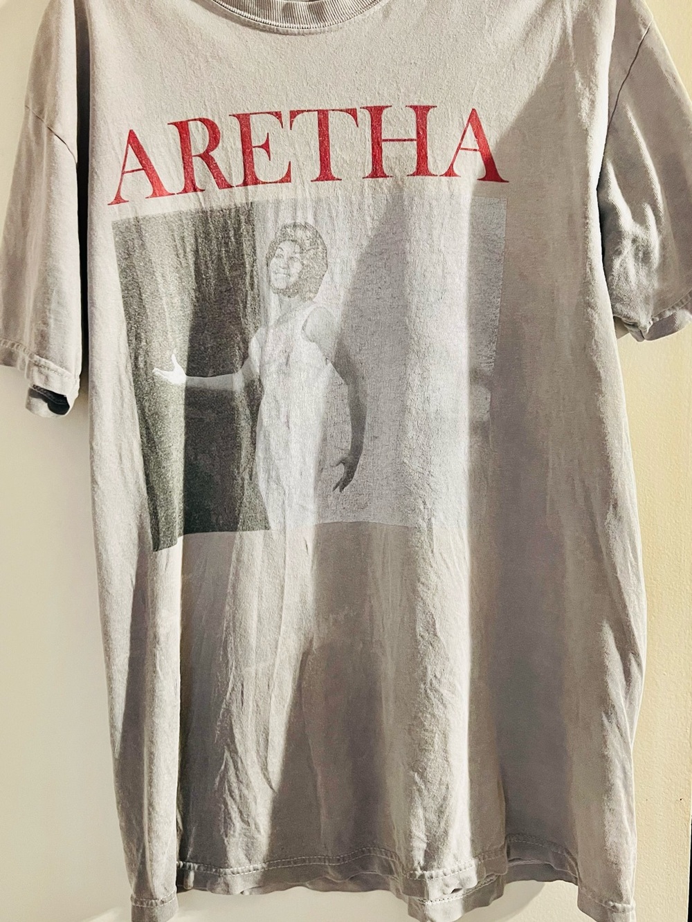 Aretha Franklin Rare Graphic Tee - Light Gray Casual Tee Size S/M some flaws